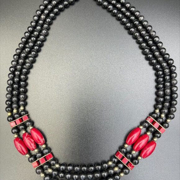 Guess, off shoulder, on shoulder knit top, Sz L, black & white mini stripes, EUC - Picture 11 of 16